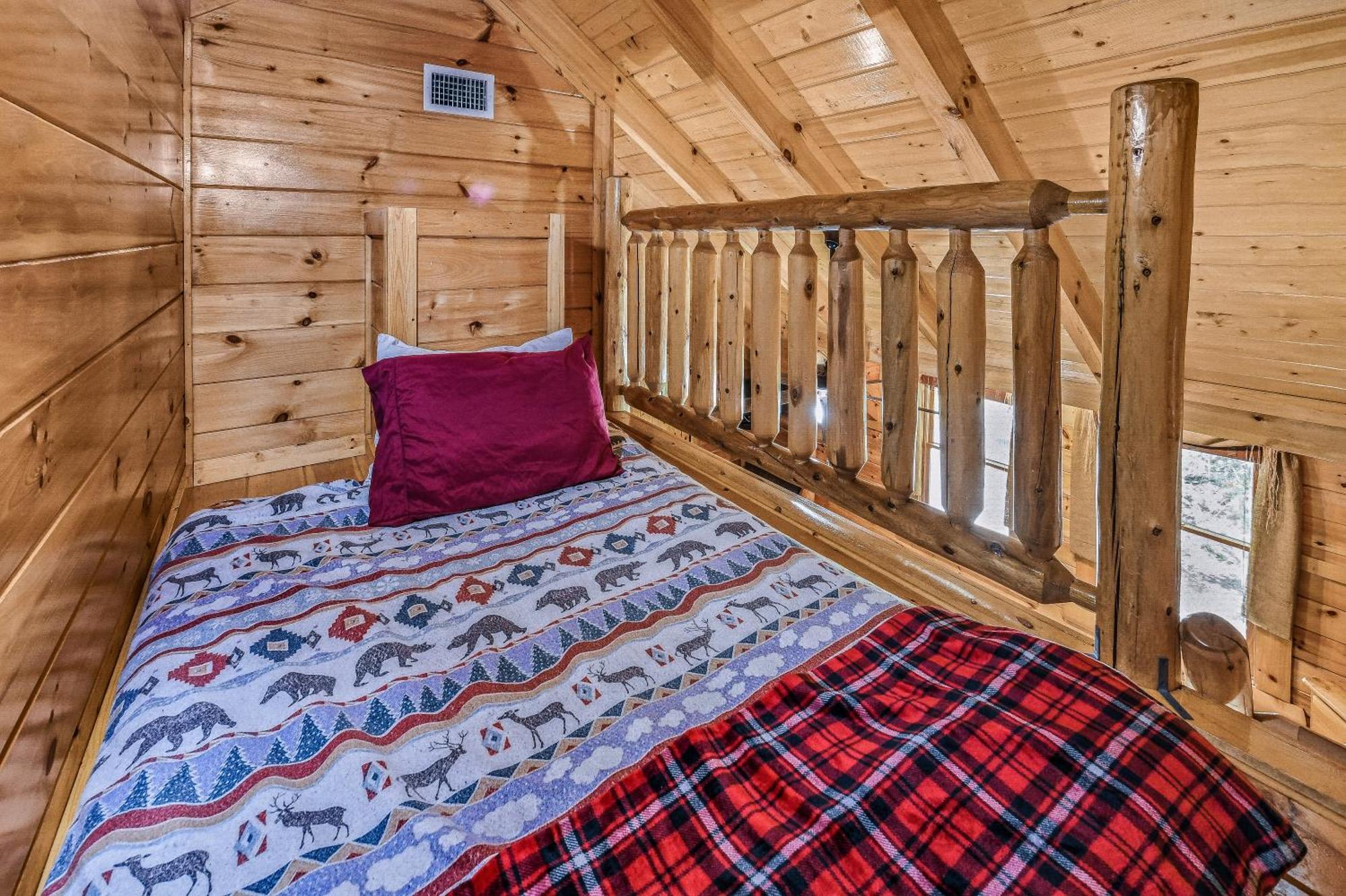 Mountain Spirit Cabin Waldens Creek ภายนอก รูปภาพ